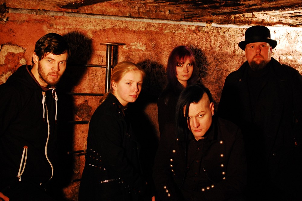 Dark Diamonds’ zweiter Streich