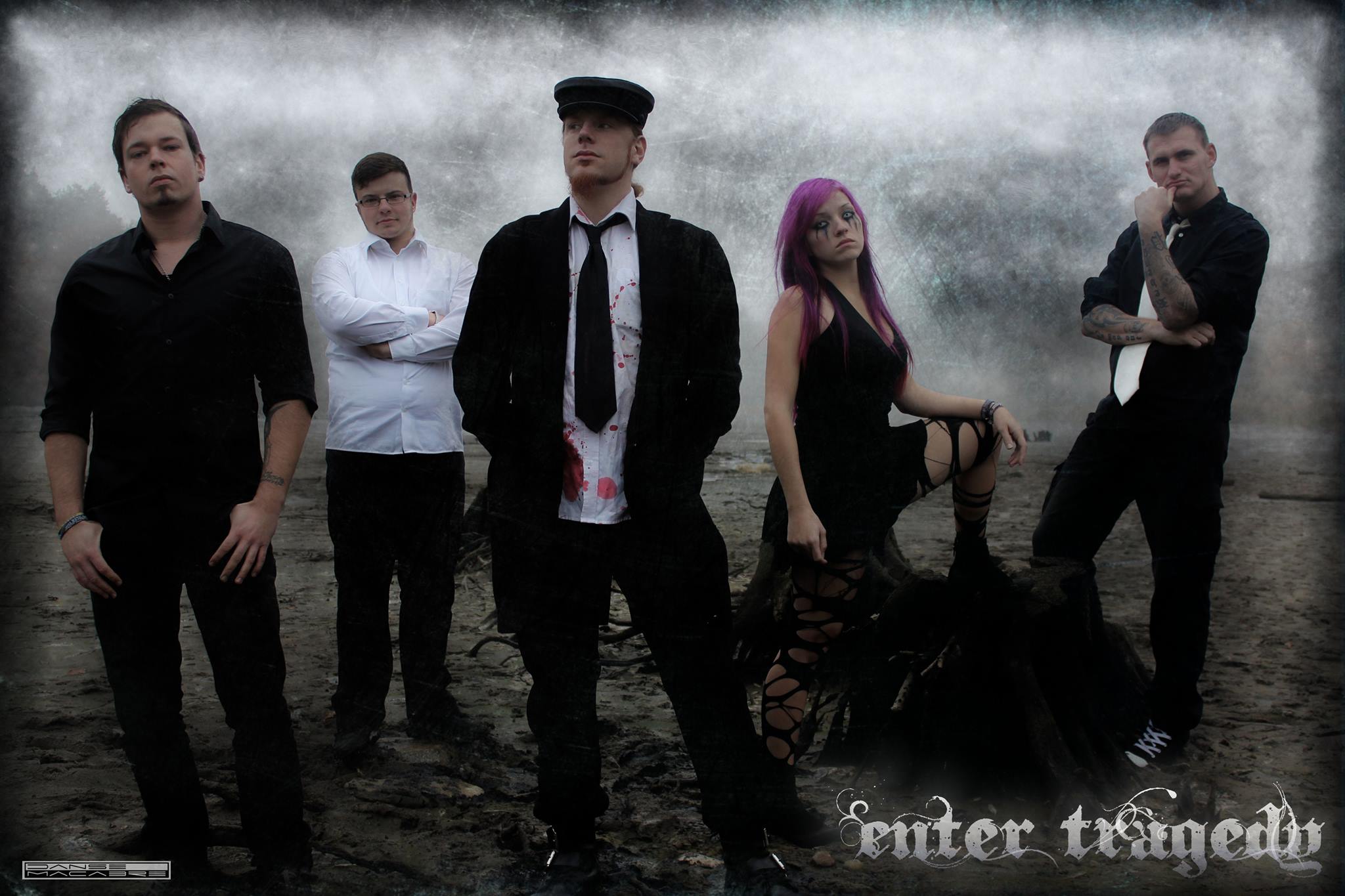 Enter Tragedy schliessen Mixdown im Danse Macabre Studio ab